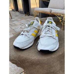 Gray/Bold Gold Adidas Forest Grove Sneakers - (Mens 7 | Fits Women’s 8.5)